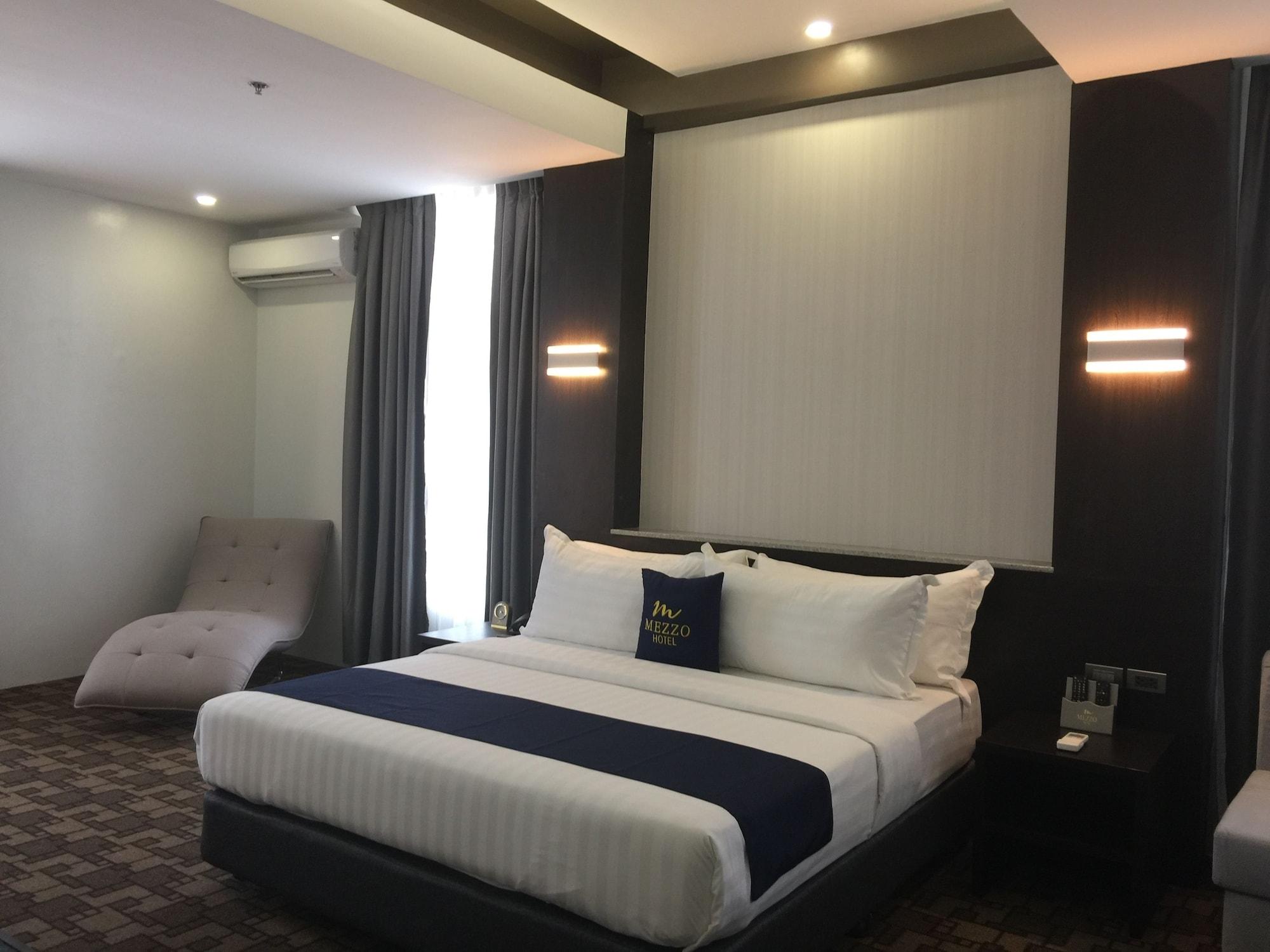 Mezzo Hotel Cebu Exterior photo