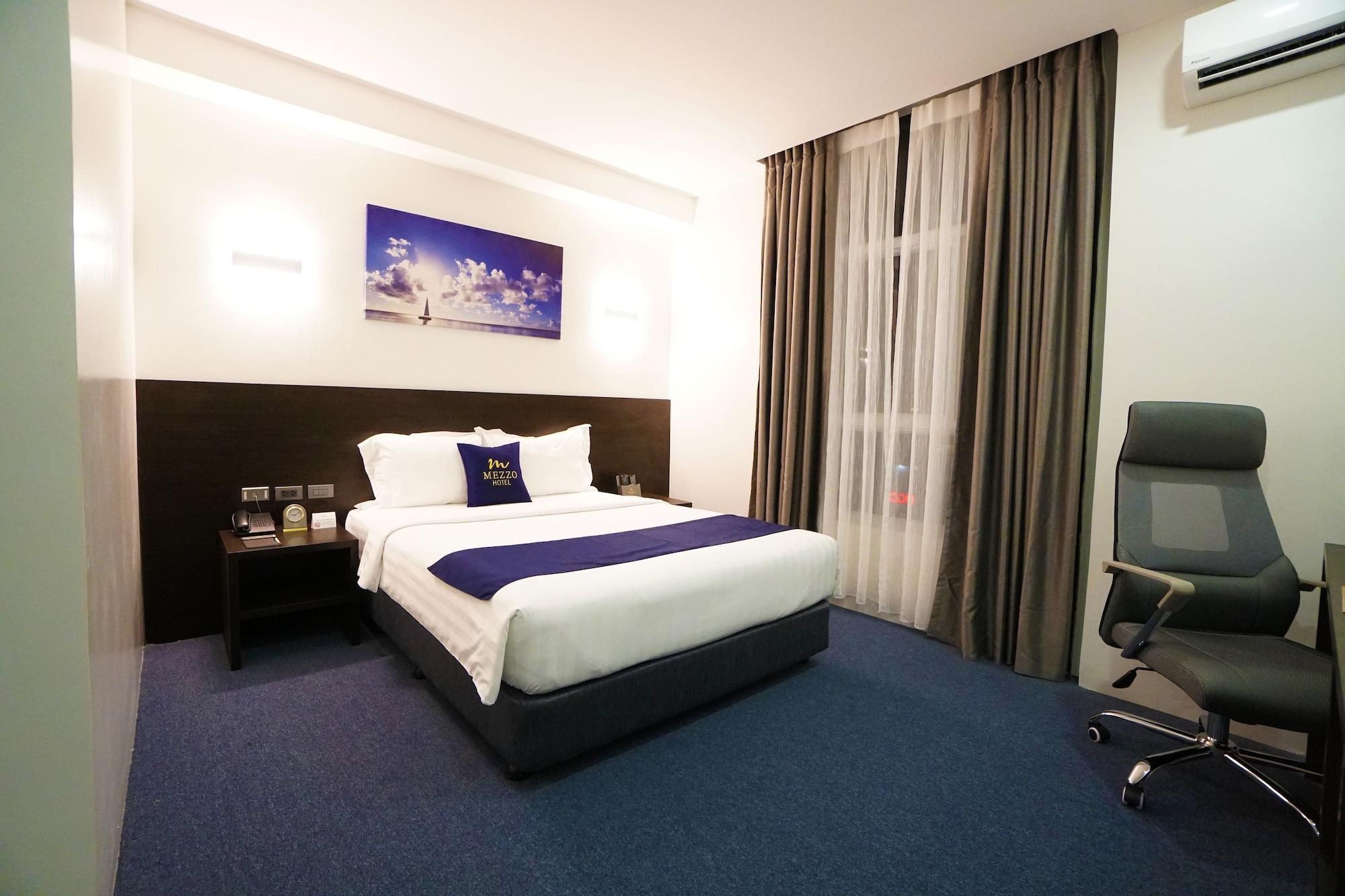 Mezzo Hotel Cebu Exterior photo