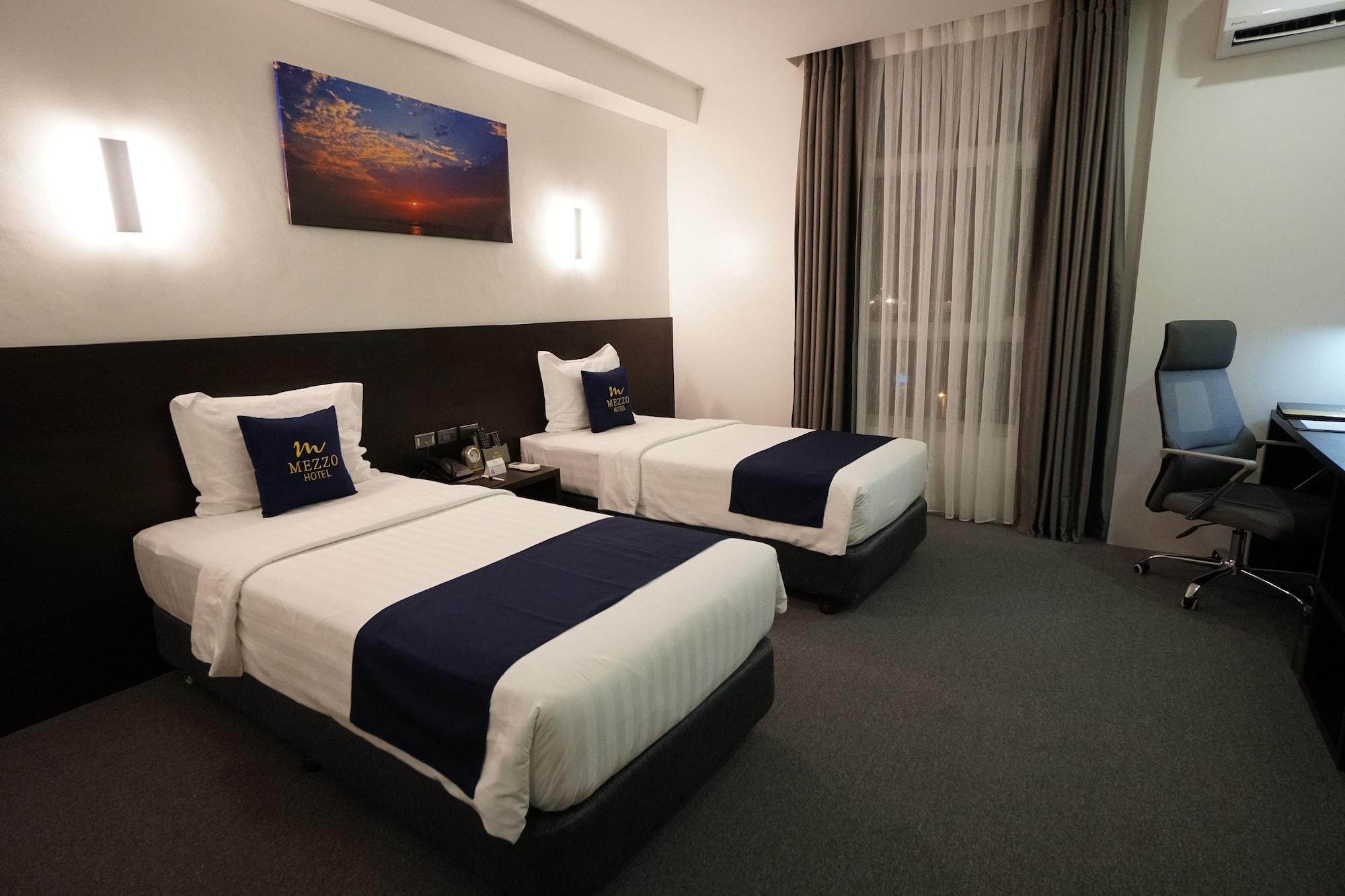 Mezzo Hotel Cebu Exterior photo