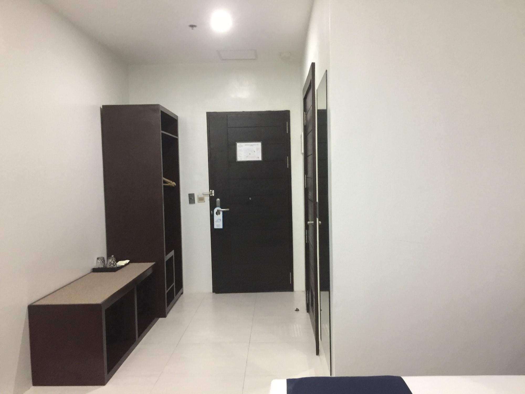 Mezzo Hotel Cebu Exterior photo