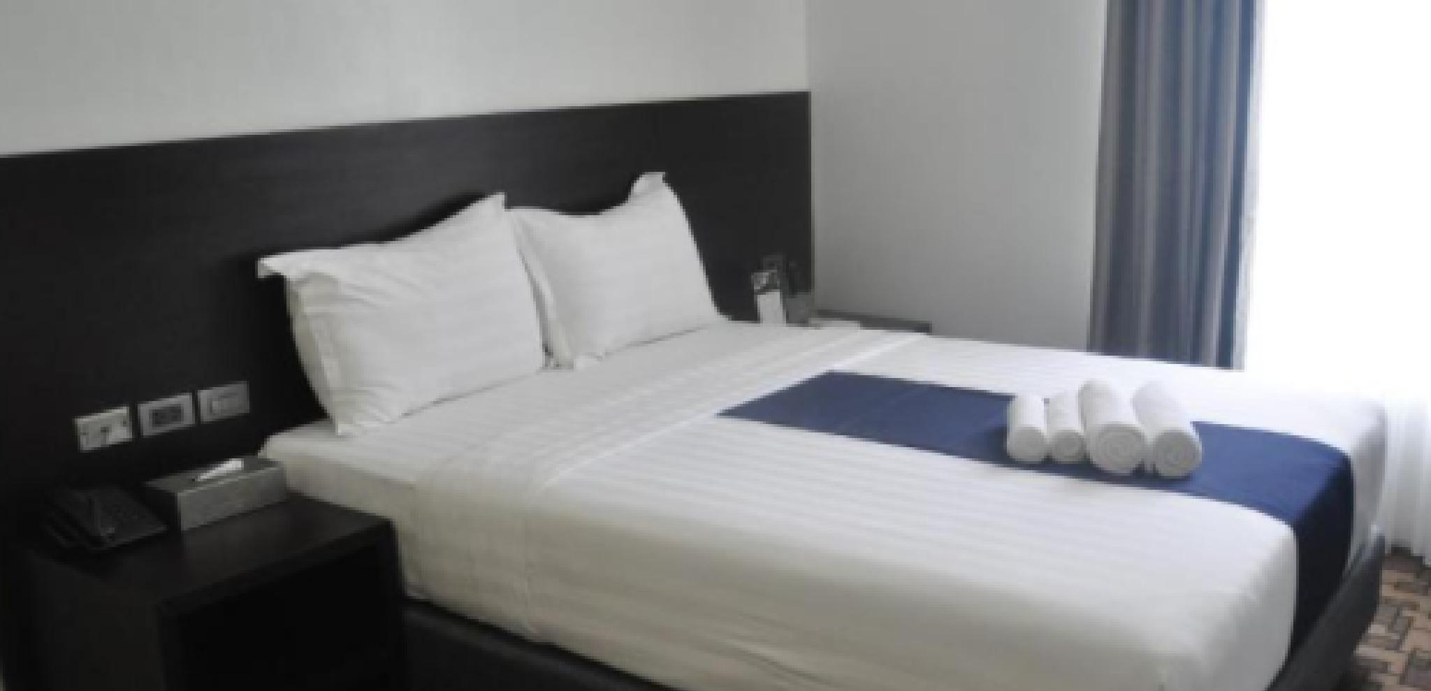 Mezzo Hotel Cebu Exterior photo
