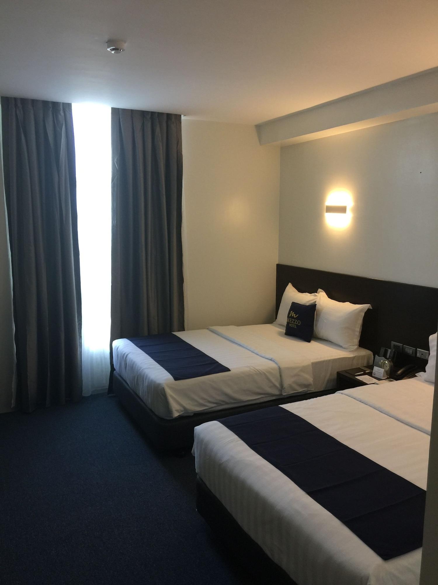Mezzo Hotel Cebu Exterior photo